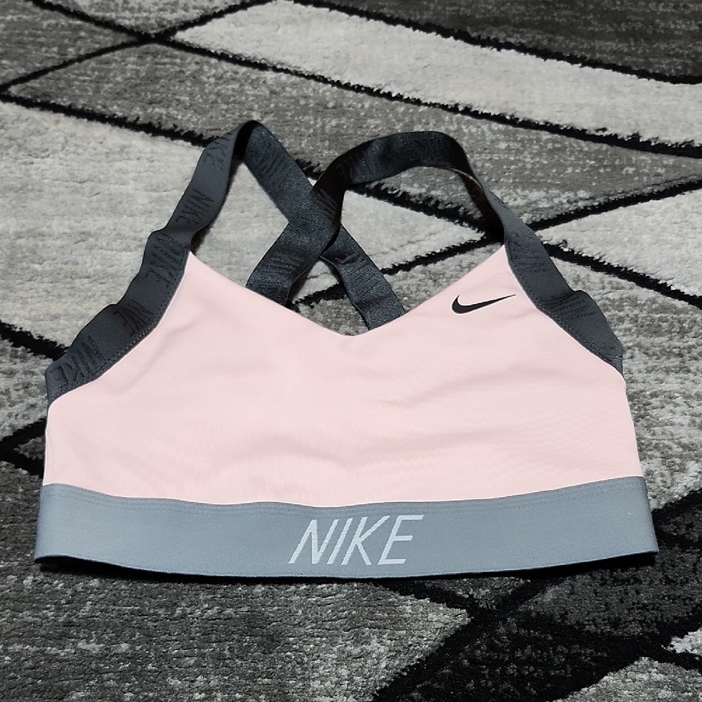 NIKE SWOOSH INDY LOGO CRISS-CROSS DRI-FIT V-NECK SPORTS BRA SMALL